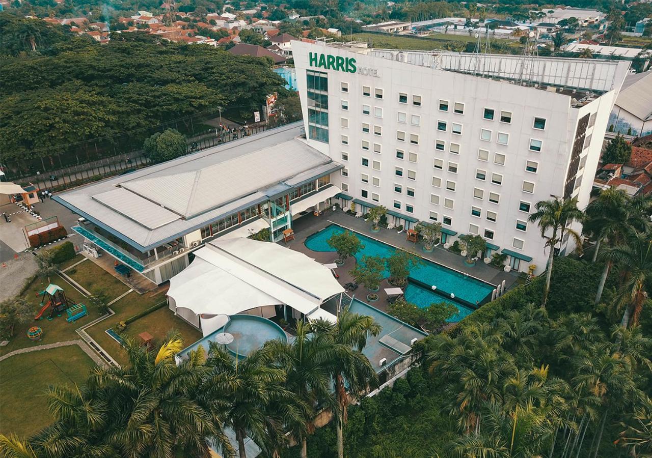 Harris Hotel Sentul City Богор Екстериор снимка